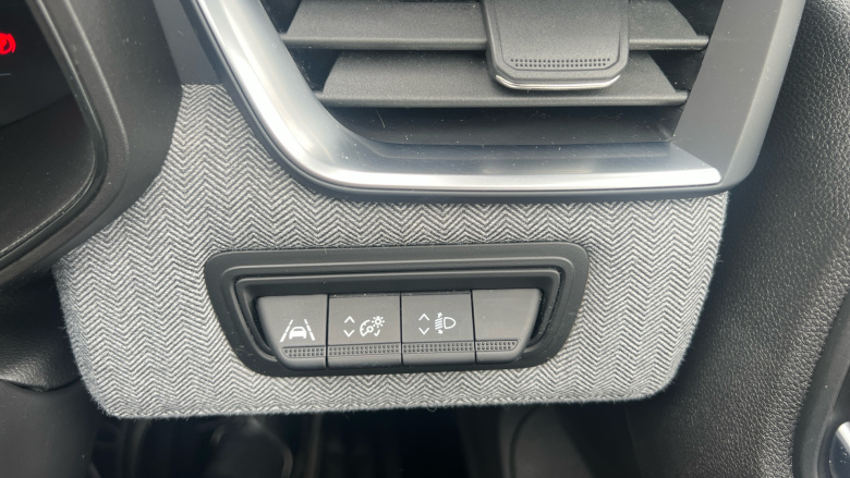 Renault Clio 1.0 TCe 90 Techno 5dr Petrol Hatchback